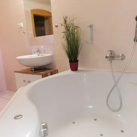 Bed & Breakfast Rudolf 2*