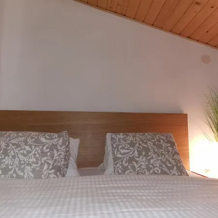 Bed & Breakfast Rudolf 2*