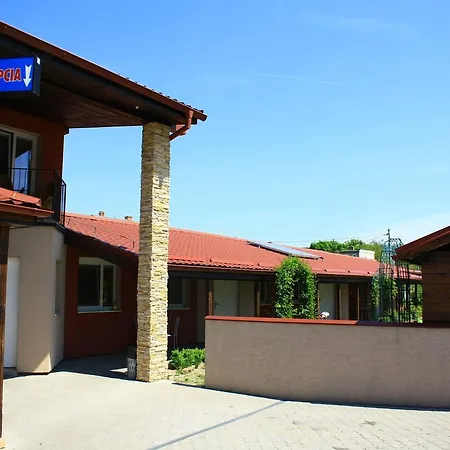 Rudolf Bed & Breakfast 2*