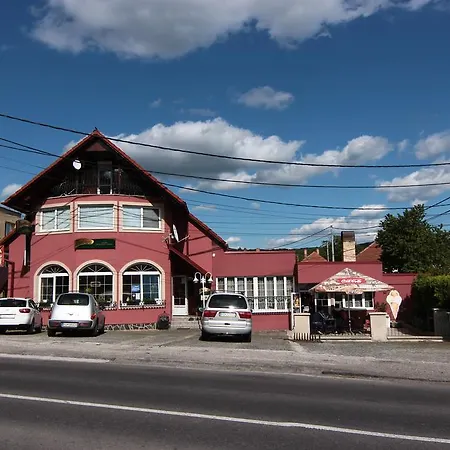 Rudolf Bed & Breakfast 2*